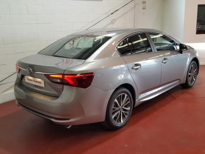 Liquidaci�n Toyota Avensis 140cv Nuevo 18.950�* - Foto 4