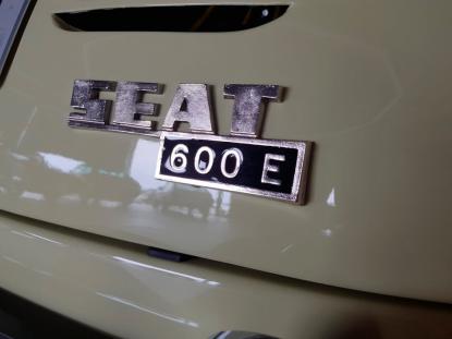 Marineda Motor felicita a SEAT por su 70 cumplea�os - Foto 2